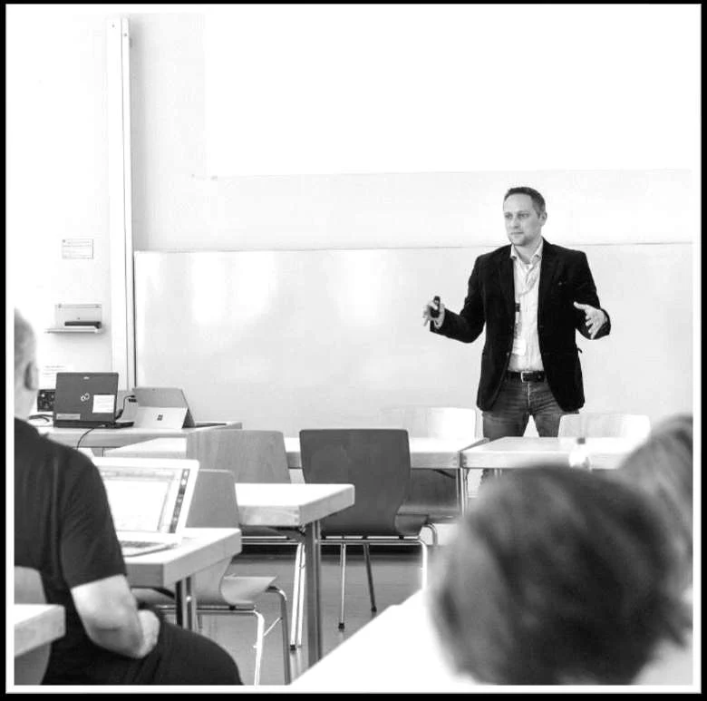Einblick in einen Workshop zu digitaler Zusammenarbeit an der LMU München